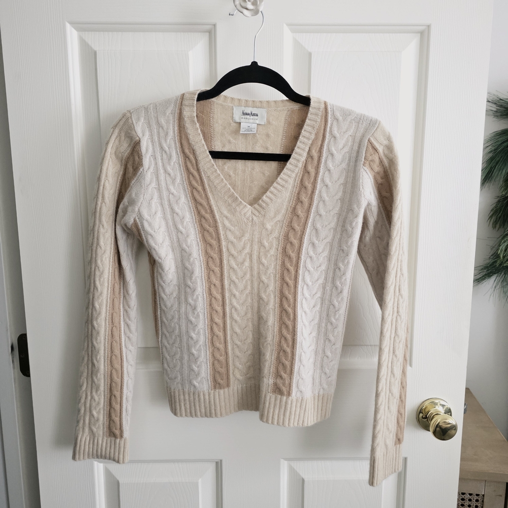 Neiman Marcus V-Neck Sweater - Cream and Tan